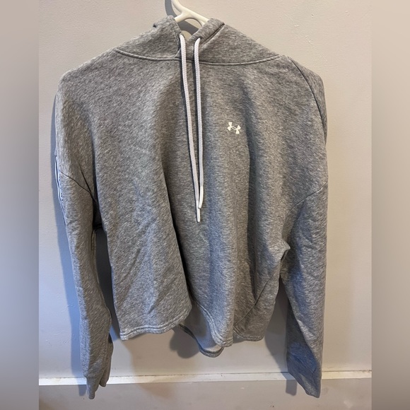 Under armor gray hoodie. Logo down the side - Picture 3 of 3